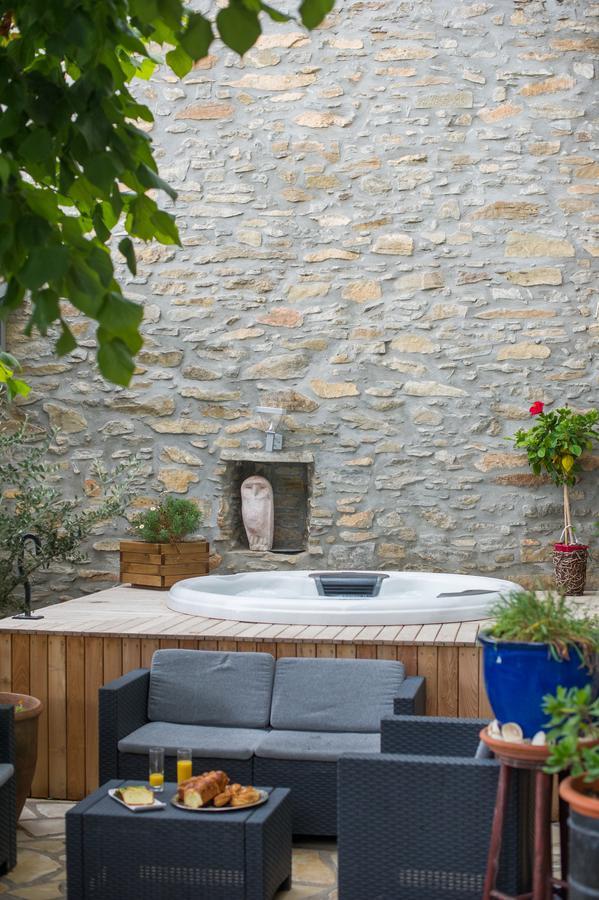 Отель La Belle Minervoise Saint-Frichoux Экстерьер фото