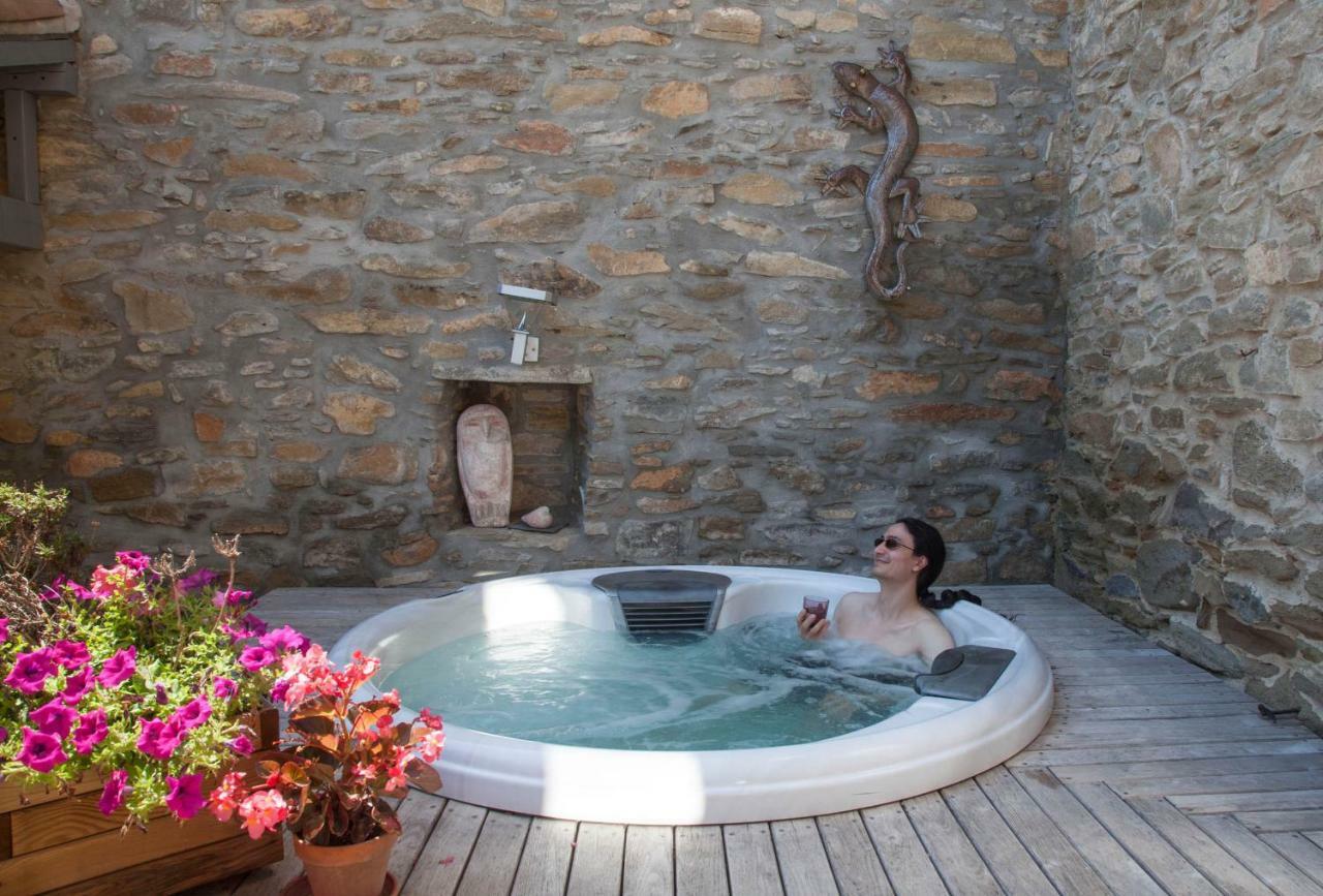 Отель La Belle Minervoise Saint-Frichoux Экстерьер фото